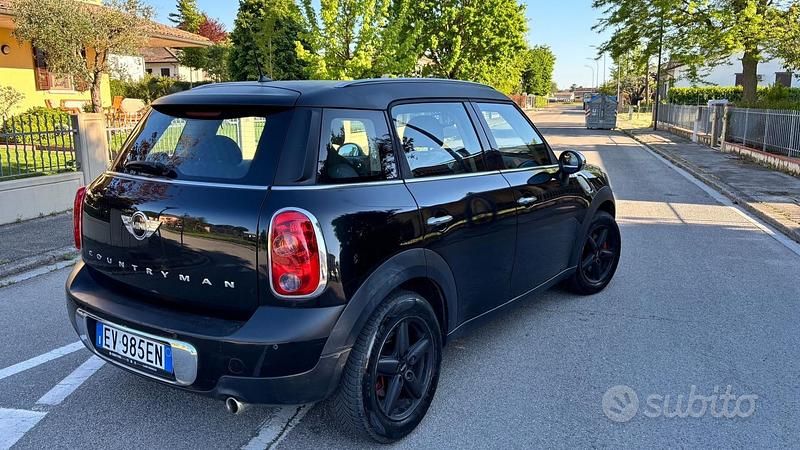 Usata Mini Cooper Countryman 90 CV (66 kW) 2015 Nero SUV