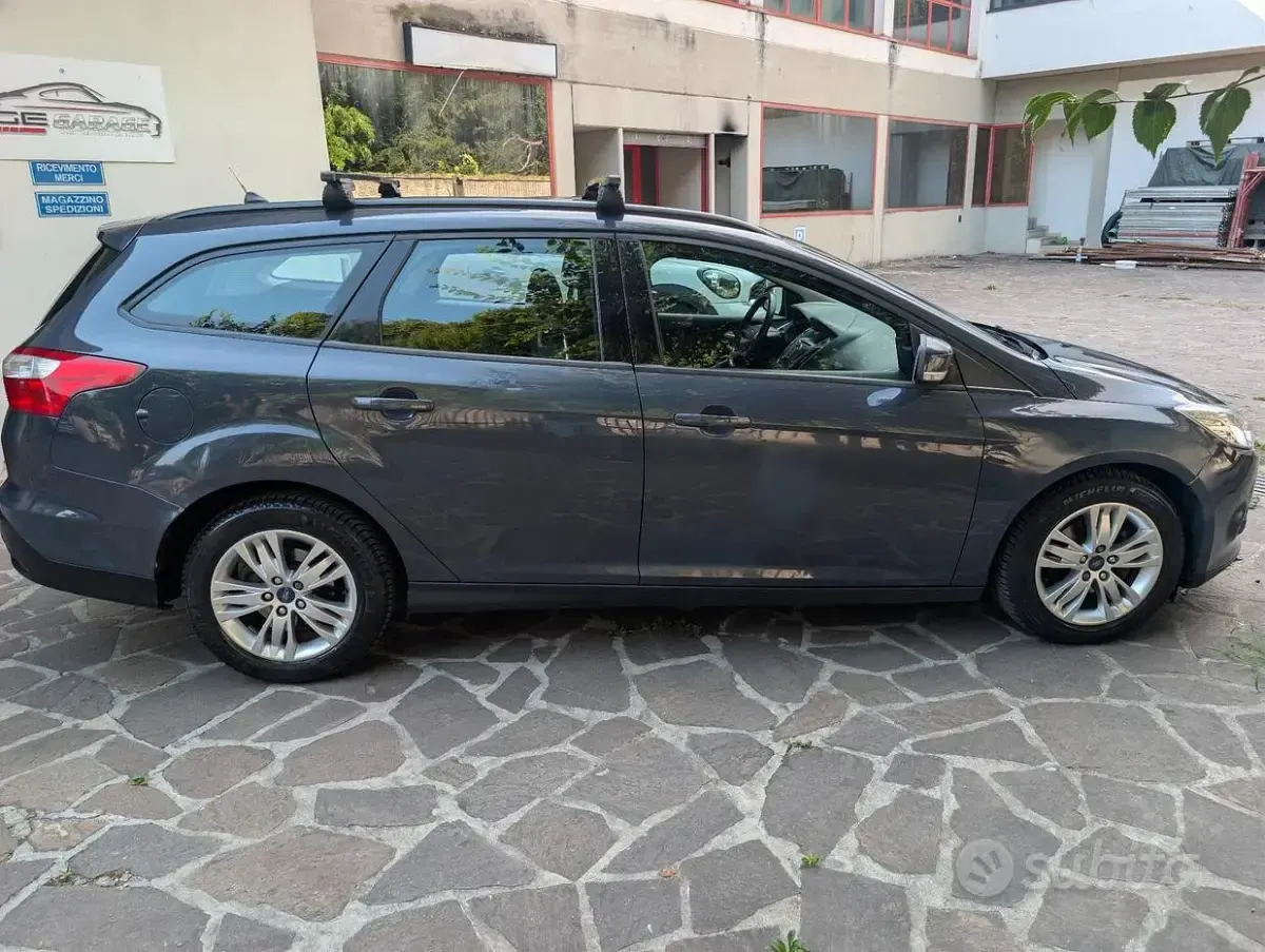 Usata Ford Focus Titanium 95 CV (69 kW) 2013 Grigio Station wagon