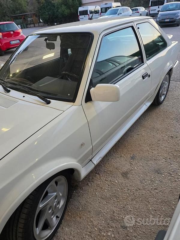 Usata Ford Escort 1987 Bianco Coupé