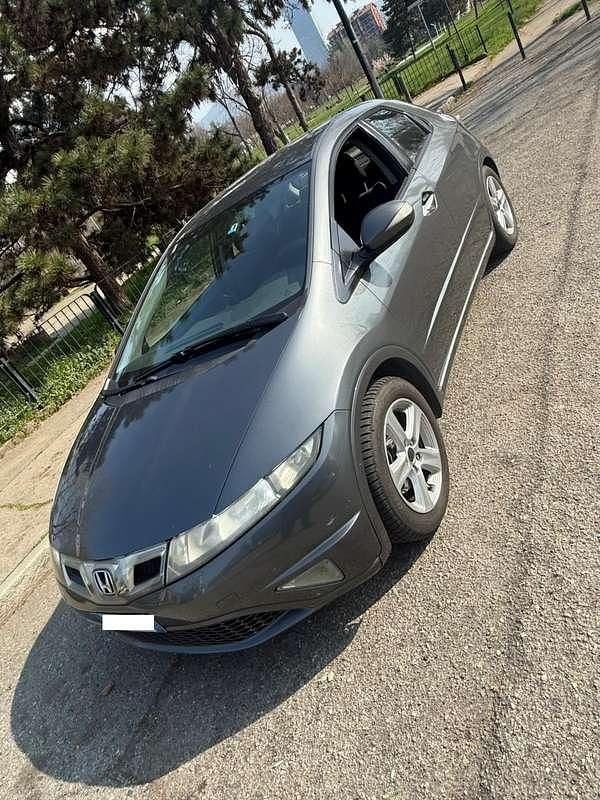Usata Honda Civic Elegance 99 CV (72 kW) 2011 Grigio Berlina