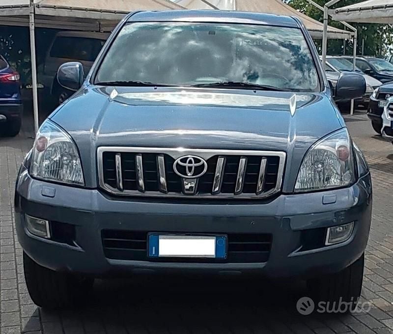 Usata Toyota Land Cruiser 173 CV (127 kW) 2007 Grigio SUV