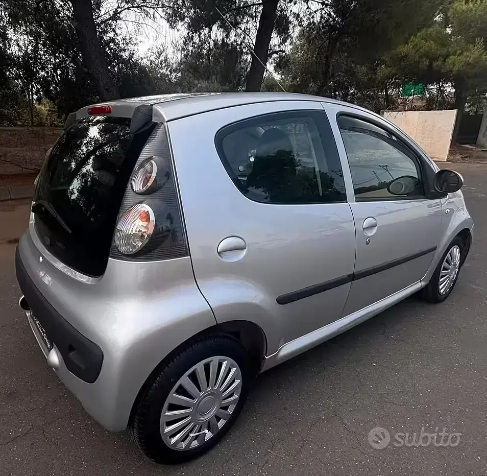 Usata Citroën C1 54 CV (39 kW) 2006 Grigio Utilitaria