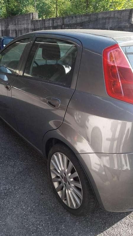 Usata Fiat Grande Punto Dynamic 120 CV (88 kW) 2009 Other Utilitaria