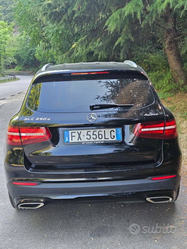 Usata Mercedes GLC250 211 CV (155 kW) 2019 Nero SUV