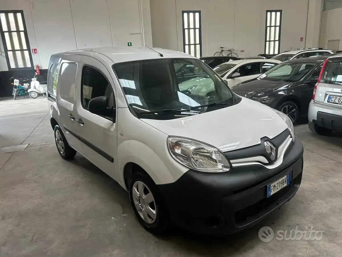 Usata Renault Kangoo 90 CV (66 kW) 2017 Bianco Monovolume