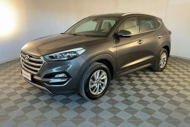 Usata Hyundai Tucson Xpossible 115 CV (84 kW) 2016 Grigio SUV