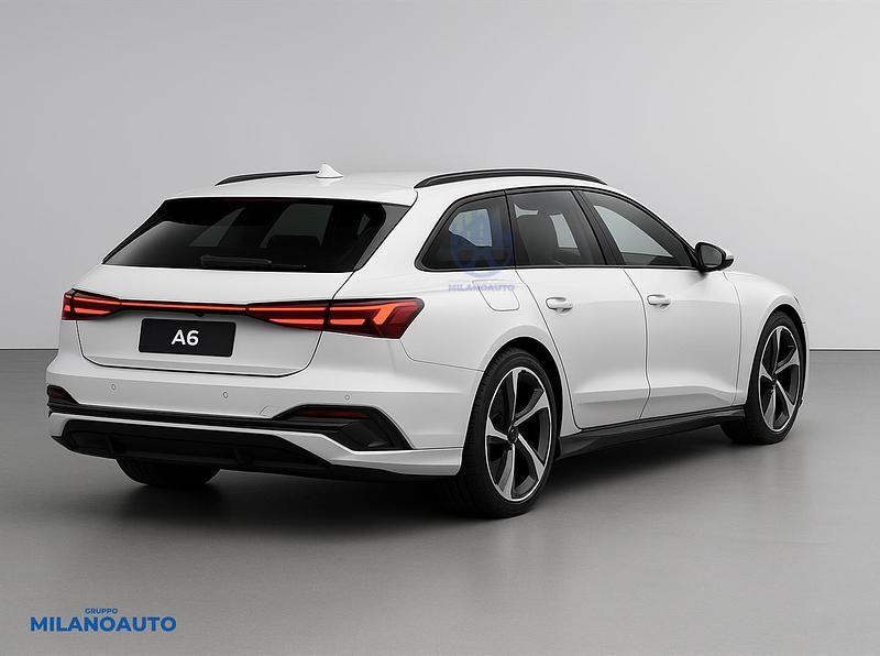 Begagnad Audi A6 e-tron Performance 269 kW (367 HK) 2025 Vit Kombi