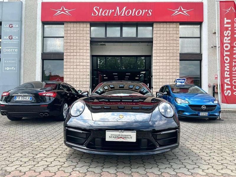 Usata Porsche 911 Carrera S 450 CV (330 kW) 2023 Nero metallizzato Coupé