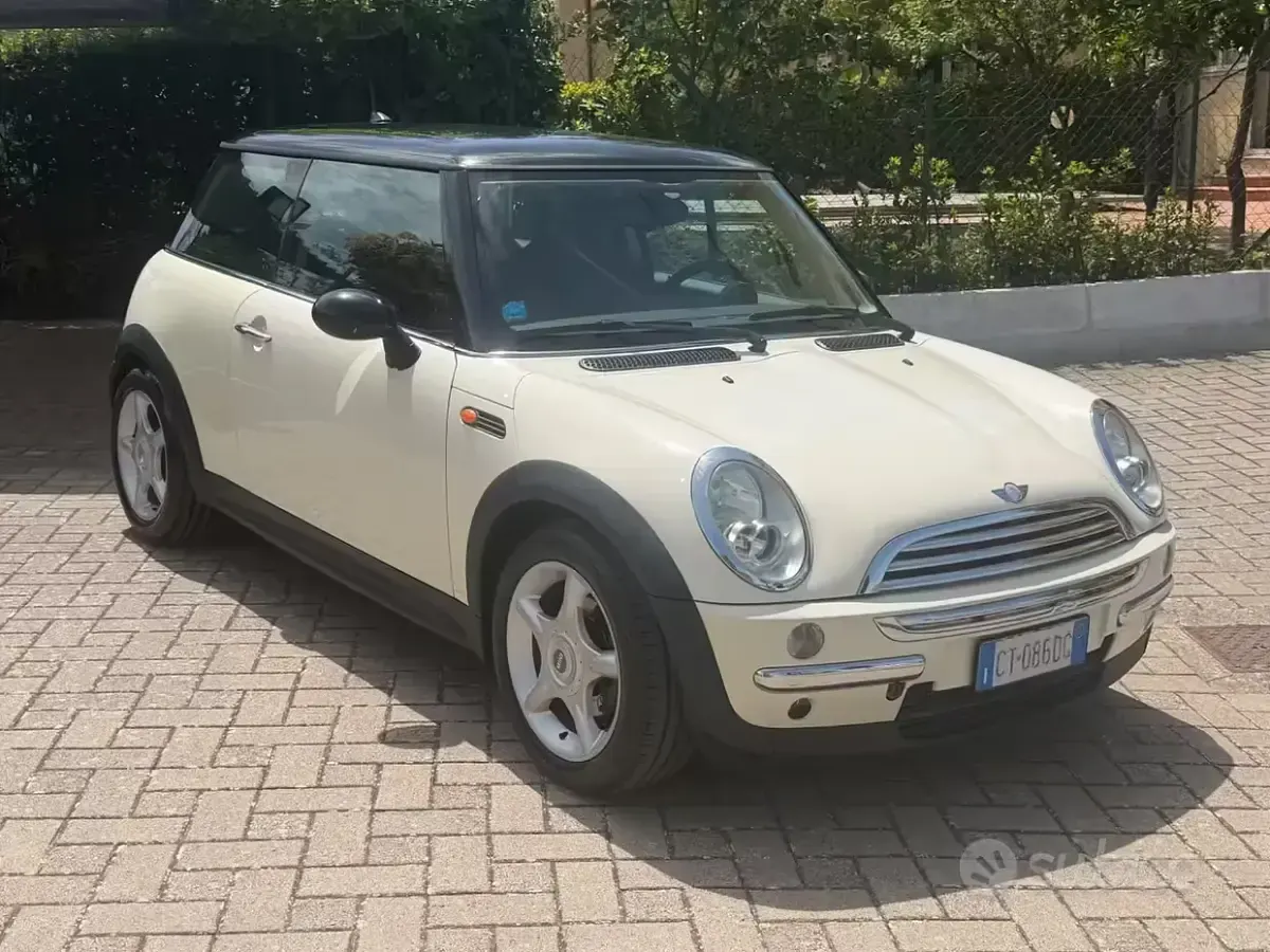 Begagnad Mini One D 75 HK (55 kW) 2005 Beige Halvkombi
