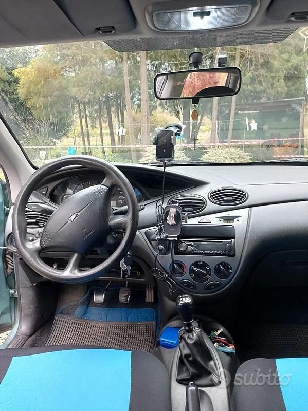 Usata Ford Focus Ambiente 90 CV (66 kW) 2001 Station wagon