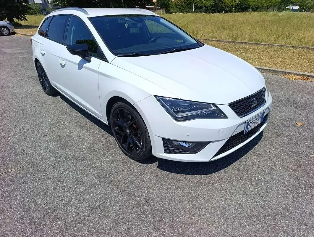 Usata Seat Leon ST FR 184 CV (135 kW) 2016 Bianco Station wagon