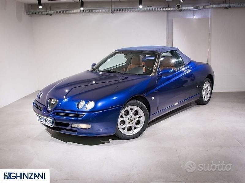 Usata Alfa Romeo Spider 150 CV (110 kW) 2003 Blu Cabrio