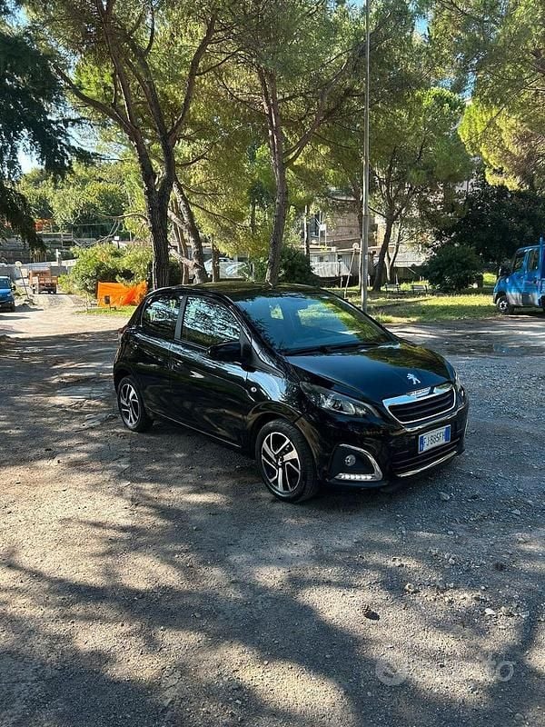 Usata Peugeot 108 Allure 69 CV (50 kW) 2017 Nero Utilitaria