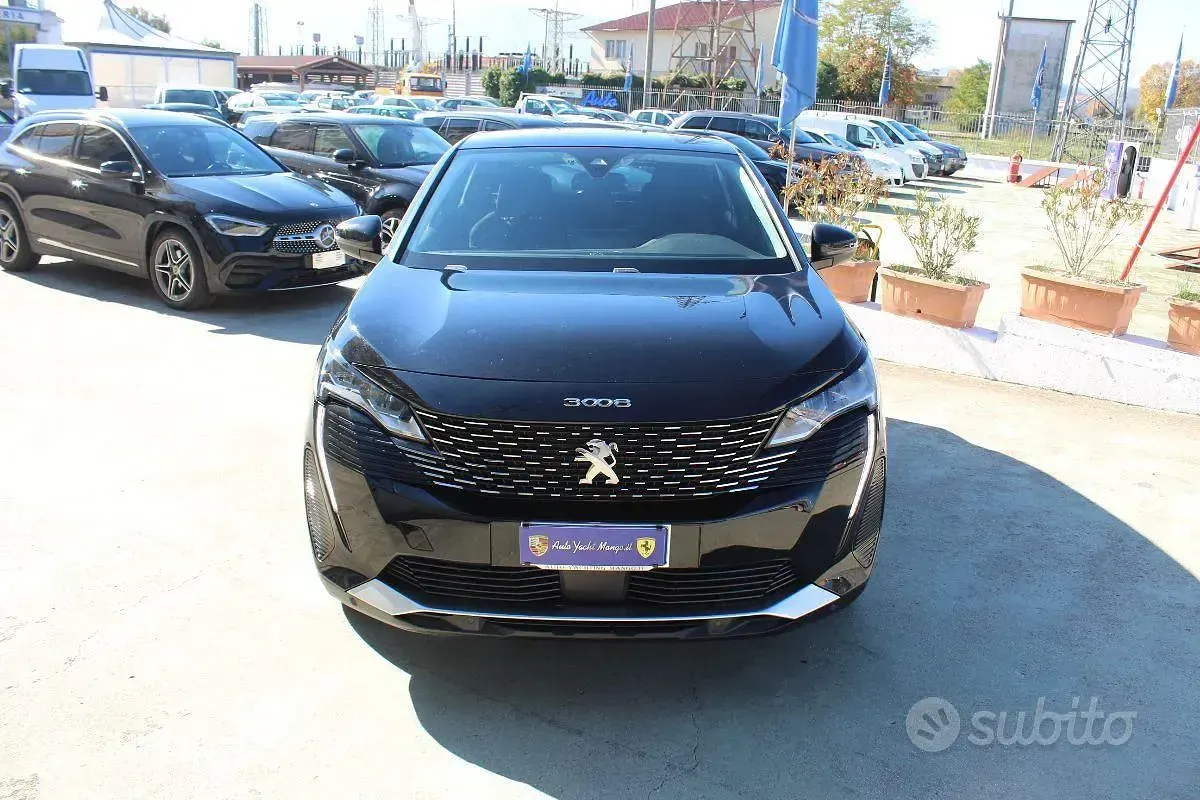 Usata Peugeot 3008 Allure 131 CV (96 kW) 2021 Nero SUV