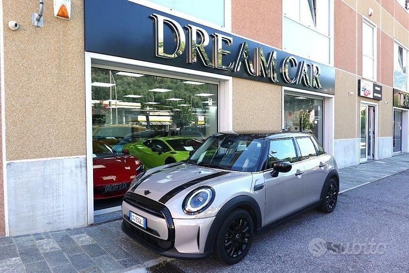 Usata Mini Cooper 136 CV (100 kW) 2021 Grigio metallizzato Utilitaria