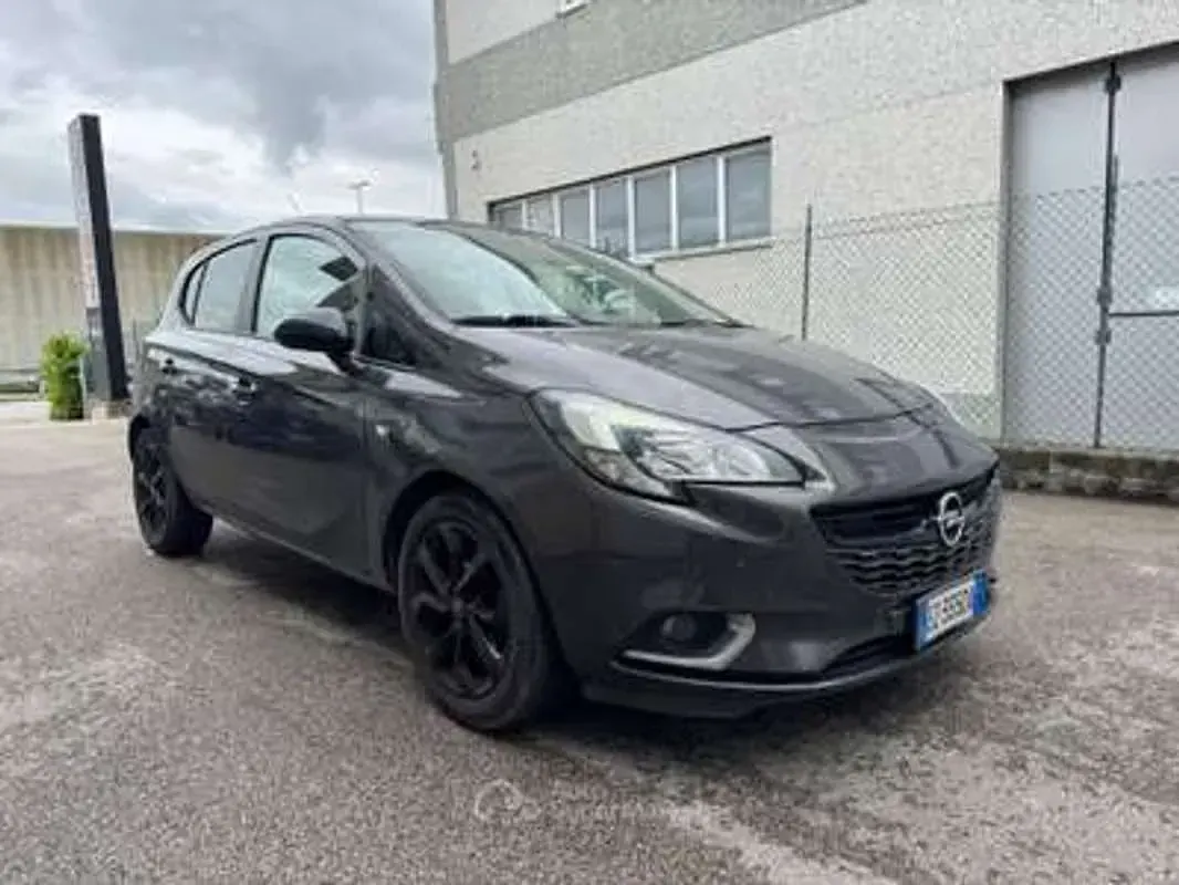 Usata Opel Corsa 69 CV (50 kW) 2015 Grigio Utilitaria