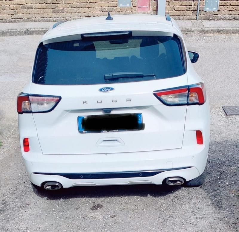 Usata Ford Kuga ST-Line 120 CV (88 kW) 2020 Bianco SUV