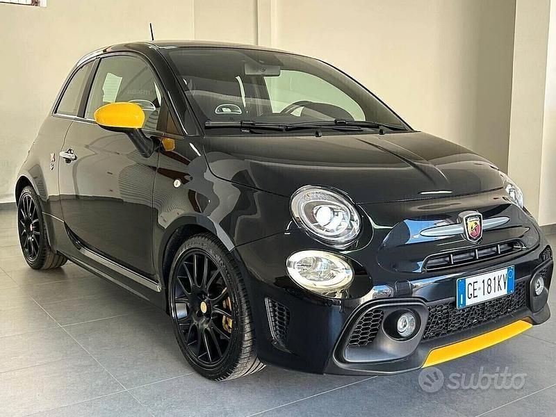 Usata Abarth 595 Pista 165 CV (121 kW) 2021 Nero Utilitaria