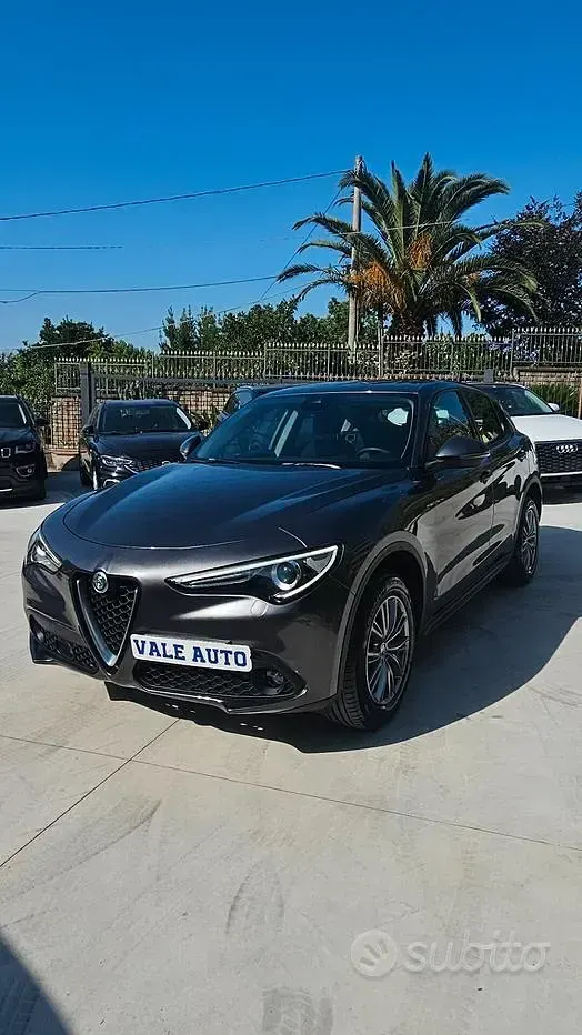 Usata Alfa Romeo Stelvio 190 CV (139 kW) 2021 Grigio SUV