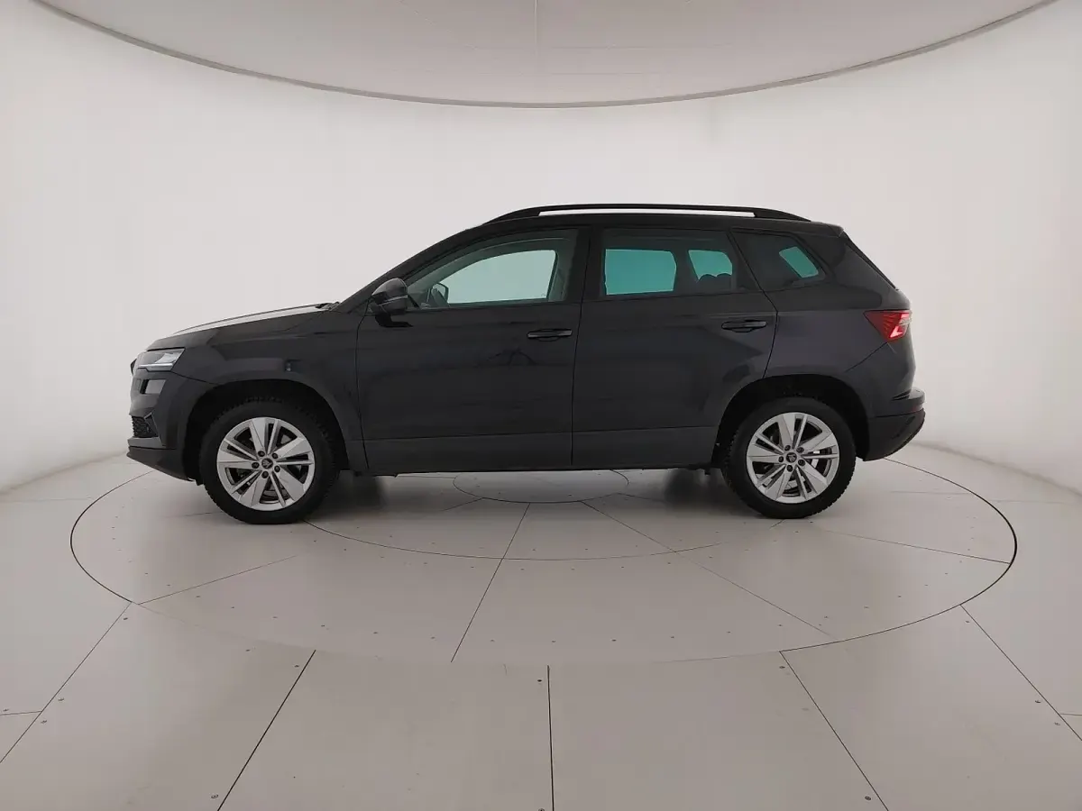 Usata Skoda Karoq Executive 150 CV (110 kW) 2025 Nero tulipano perlato SUV