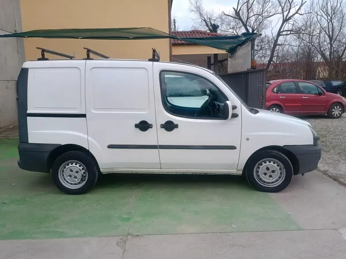 Usata Fiat Doblò 103 CV (75 kW) 2003 Bianco Monovolume