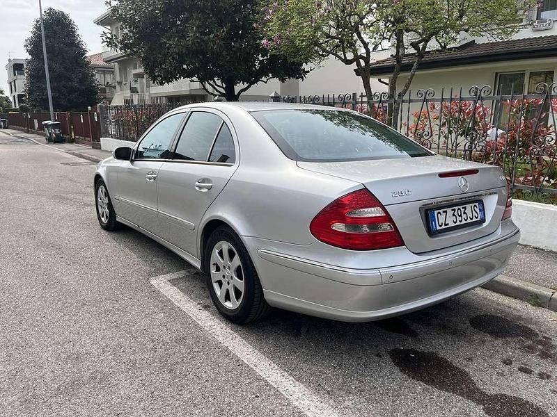 Usata Mercedes E280 177 CV (130 kW) 2006 Berlina