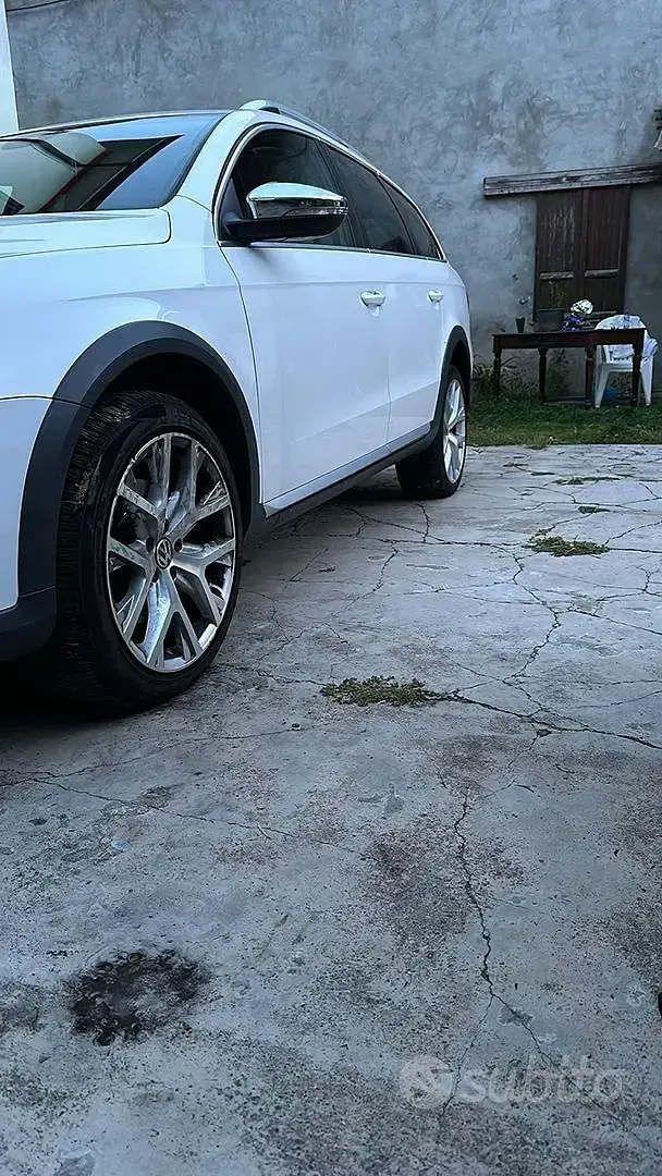 Usata VW Passat 177 CV (130 kW) 2014 Bianco Station wagon
