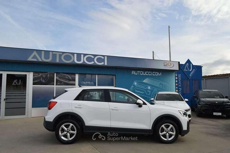 Usata Audi Q2 Business 116 CV (85 kW) 2023 Bianco SUV