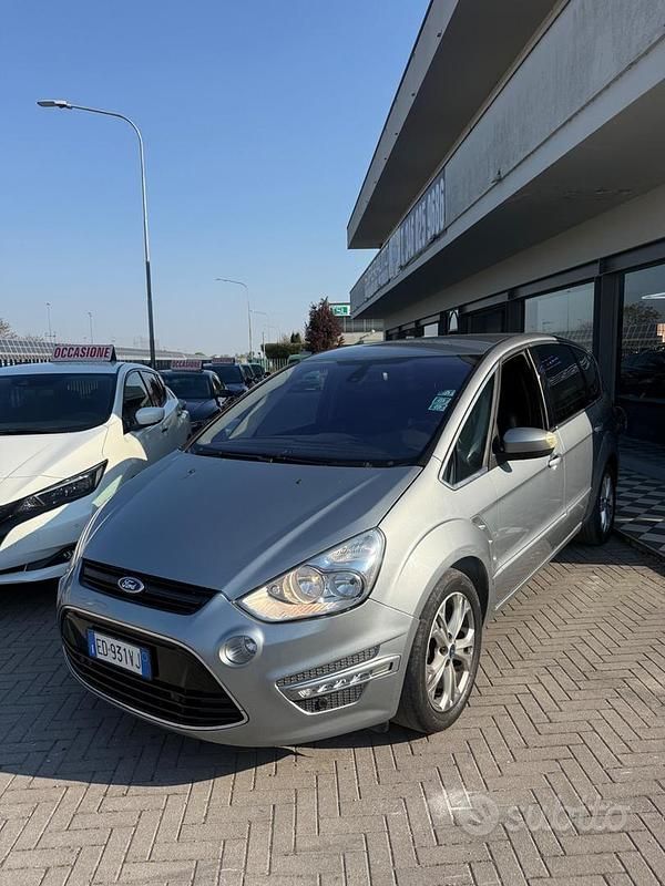 Usata Ford S-MAX Titanium 163 CV (119 kW) 2010 Grigio Monovolume