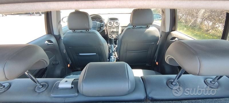 Usata Opel Corsa 2009 Nero Utilitaria