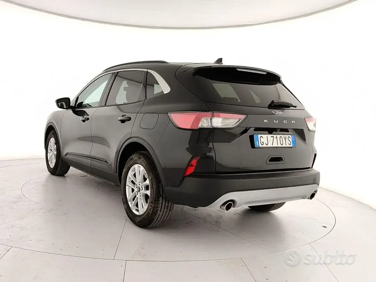 Usata Ford Kuga Business Edition 120 CV (88 kW) 2022 Nero SUV