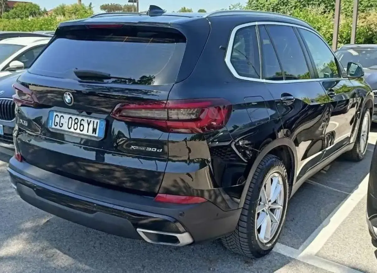 Usata BMW X5 xLine 286 CV (210 kW) 2022 Nero SUV