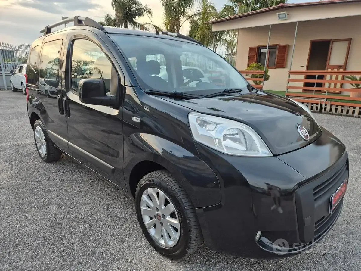 Usata Fiat Qubo Dynamic 70 CV (51 kW) 2015 Nero Monovolume