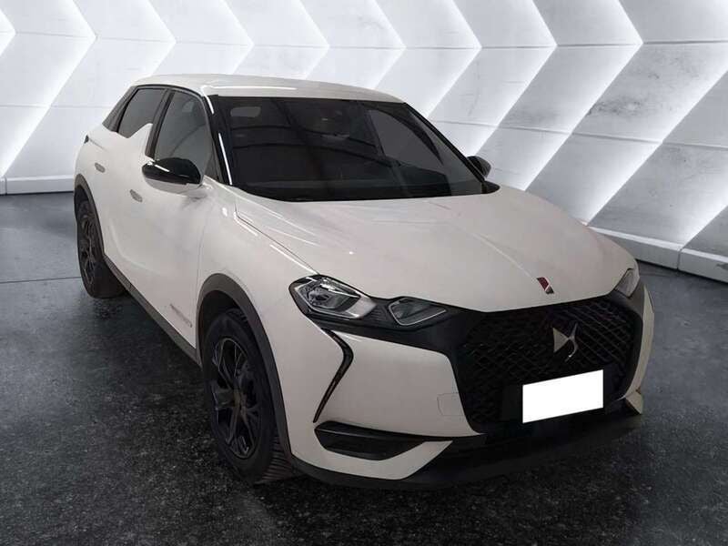 Bianco Usata 2023 DS Automobiles DS3 Crossback Performance SUV | 18.200 € (Super prezzo) - Immagine 1/3