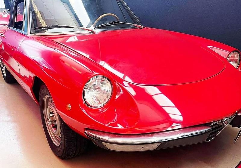 Usata Alfa Romeo Spider 90 CV (66 kW) 1972 Rosso Cabrio