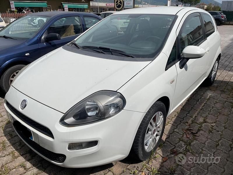 Usata Fiat Grande Punto 65 CV (47 kW) 2012 Utilitaria
