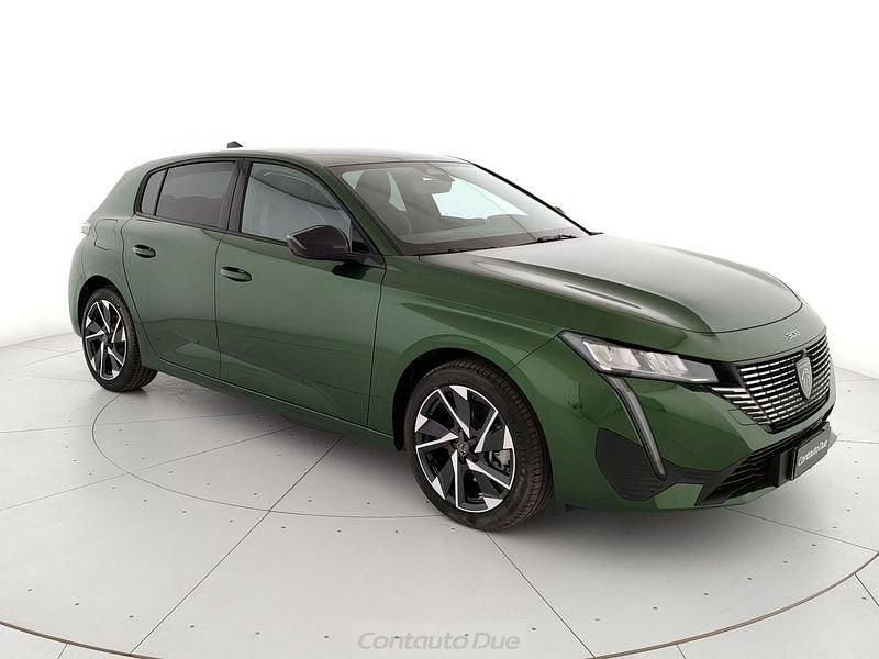 Usata Peugeot 308 Allure 131 CV (96 kW) 2024 Verde olivine Utilitaria