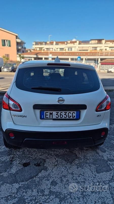 Usata Nissan Qashqai Acenta 130 CV (95 kW) 2012 Bianco SUV