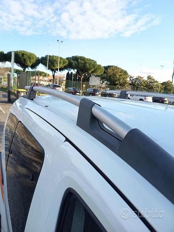 Usata Fiat Qubo Trekking 75 CV (55 kW) 2011 Bianco Monovolume