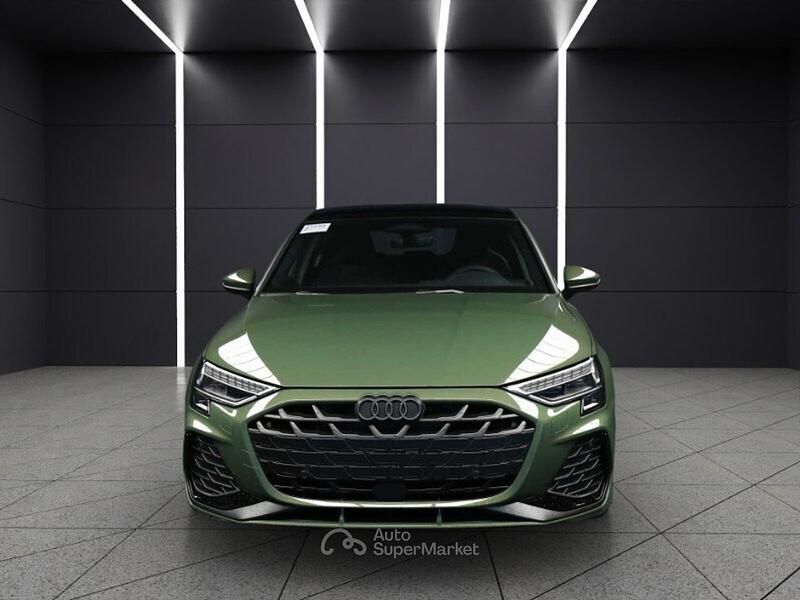 Nuova Audi A3 e-tron S-Line 150 CV (110 kW) 2026 Verde Utilitaria