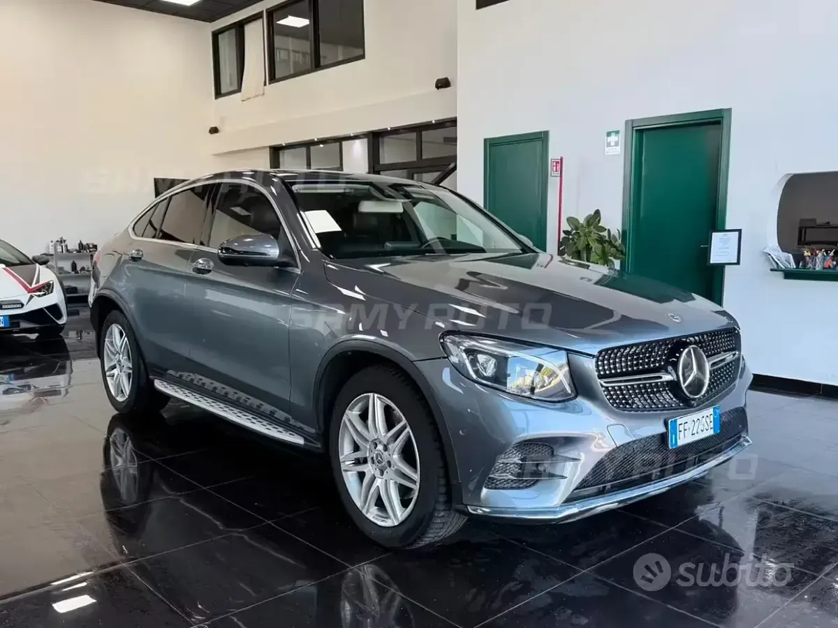 Usata Mercedes GLC250 204 CV (150 kW) 2016 Grigio SUV