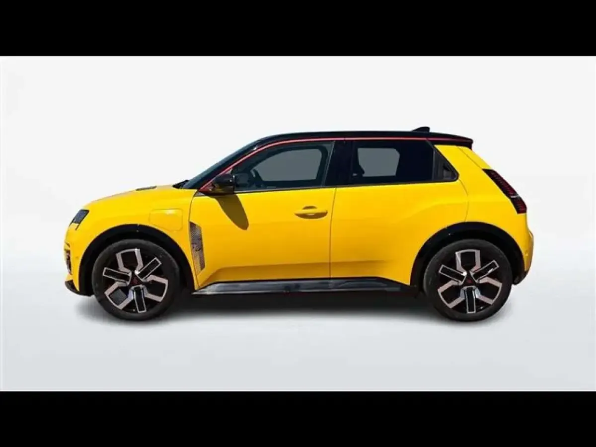Usata Renault 5 E-Tech Iconic 77 kW (106 CV) 2024 Giallo