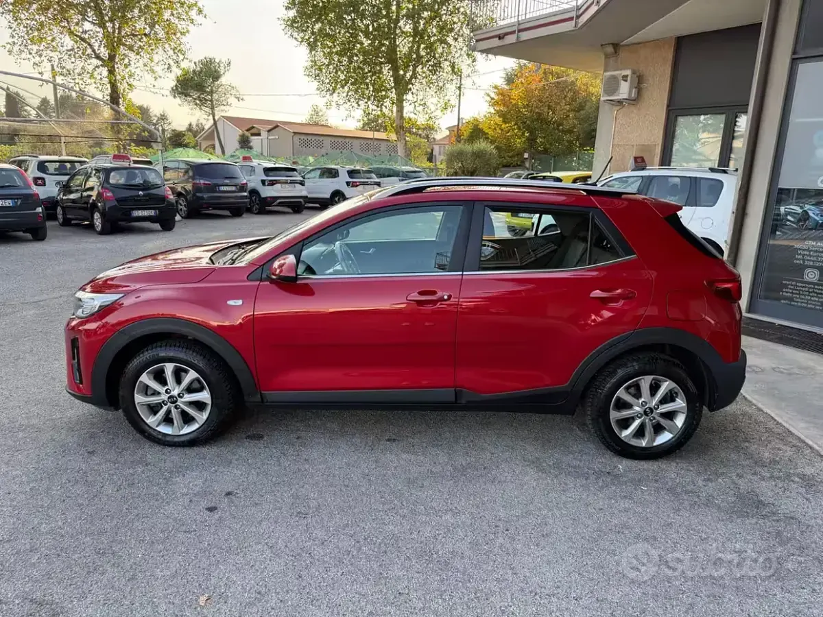 Usata Kia Stonic Style 97 CV (71 kW) 2018 Rosso SUV