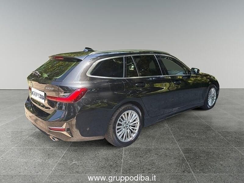 Usata BMW 320 Luxury Line 190 CV (139 kW) 2021 Nero Station wagon