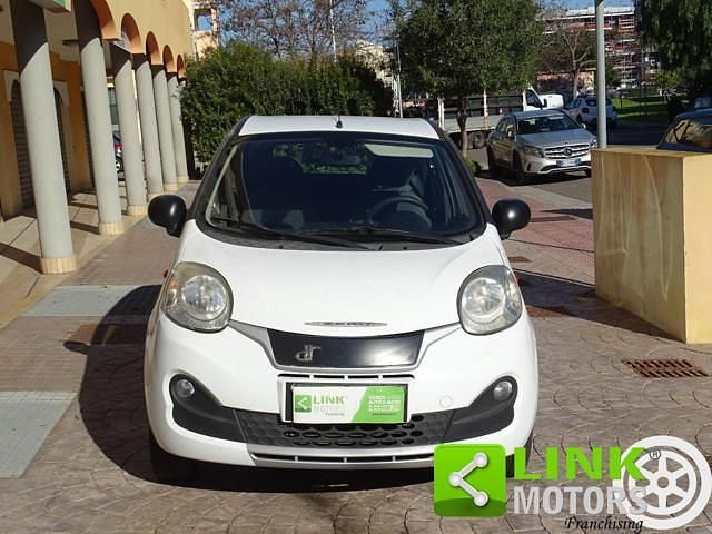 Usata DR Zero 69 CV (50 kW) 2019 Bianco Utilitaria