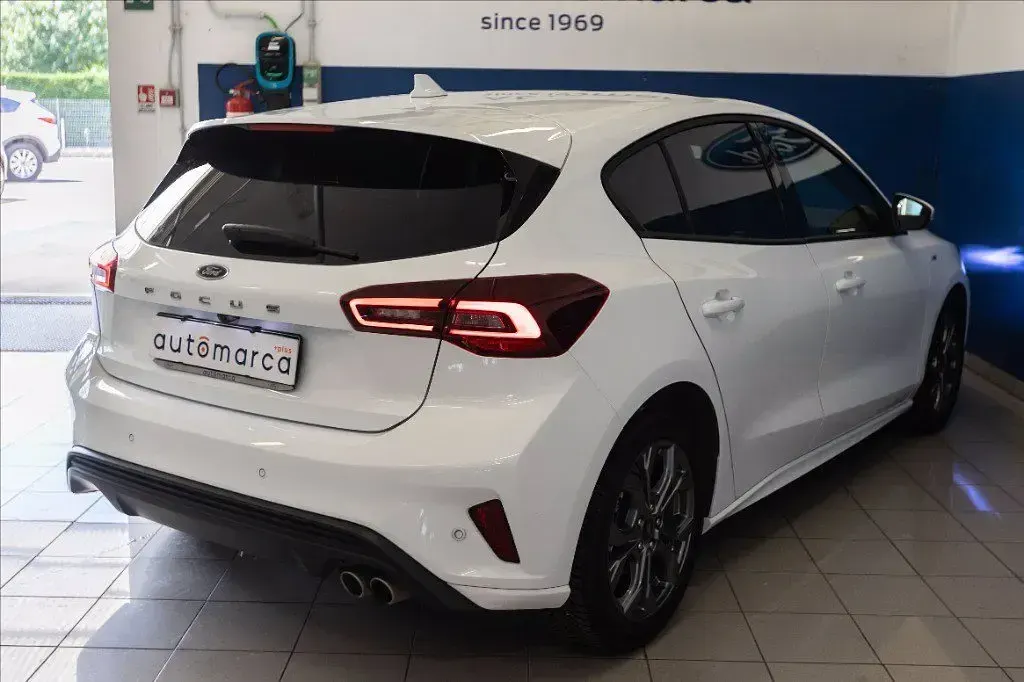 Usata Ford Focus ST-Line 116 CV (85 kW) 2023 Bianco Berlina