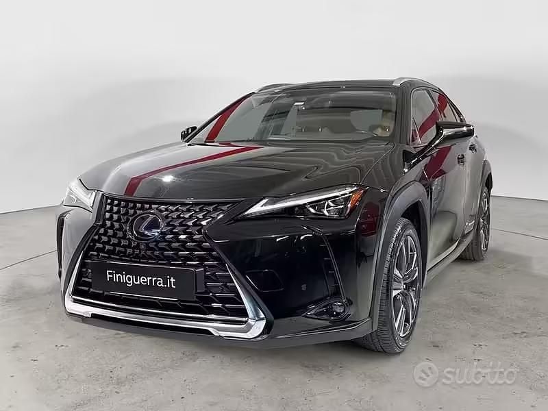 Usata Lexus UX 250h Luxury Line 184 CV (135 kW) 2019 Nero SUV