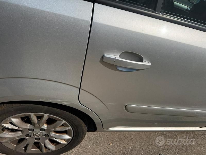 Brugt Opel Zafira Enjoy 140 HK (102 kW) 2009 MPV
