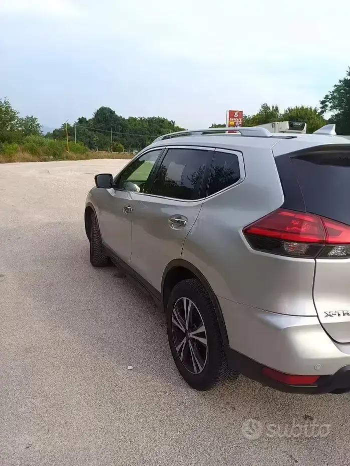 Usata Nissan X-Trail N-Connecta 150 CV (110 kW) 2019 Argento SUV
