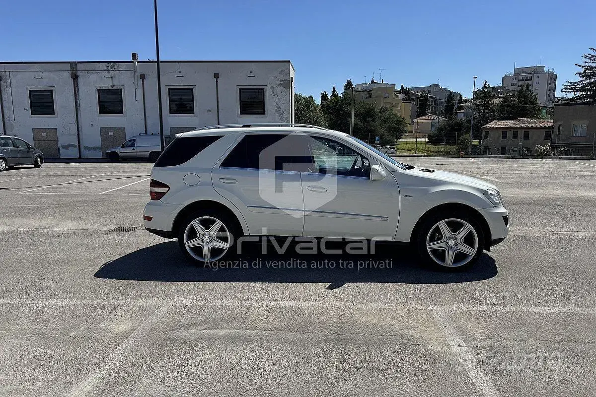 Usata Mercedes ML350 Premium 211 CV (155 kW) 2010 Bianco SUV